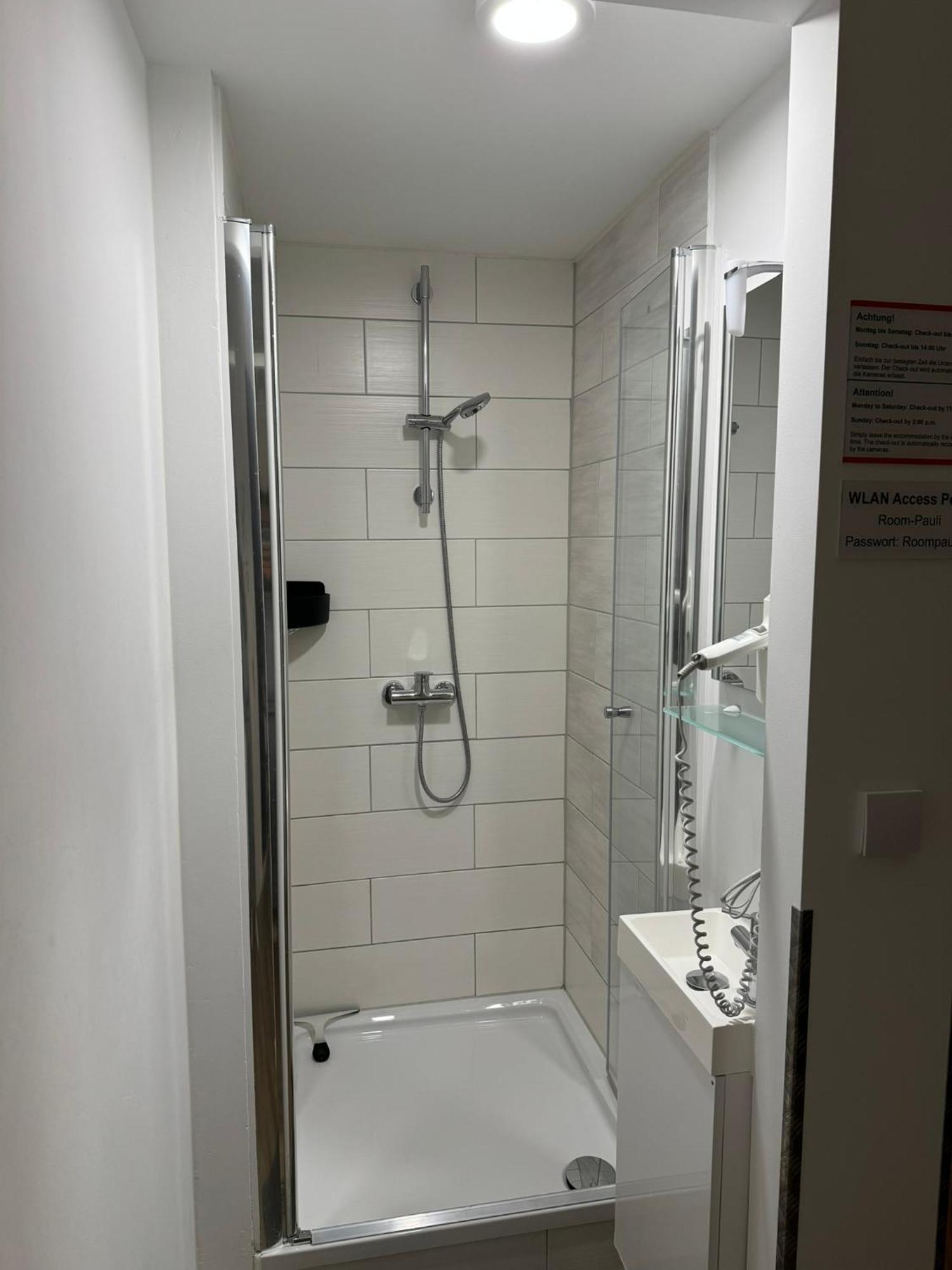 Room Pauli Хамбург Екстериор снимка